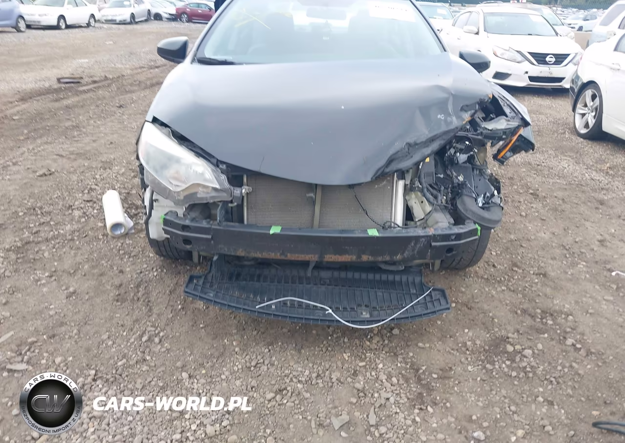 2015 Toyota Corolla Le VIN:5YFBURHE3FP303709 - 6
