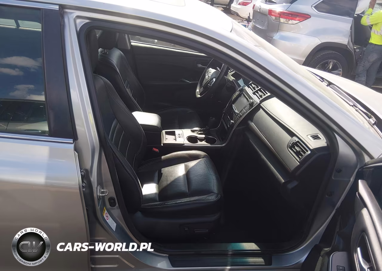 2017 Toyota Camry Xle VIN:4T1BF1FK6HU736673 - 5