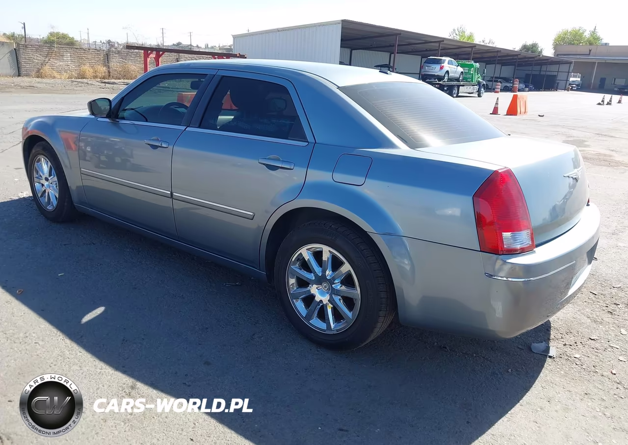2007 Chrysler 300 Touring VIN:2C3KA53G87H899132 - 3
