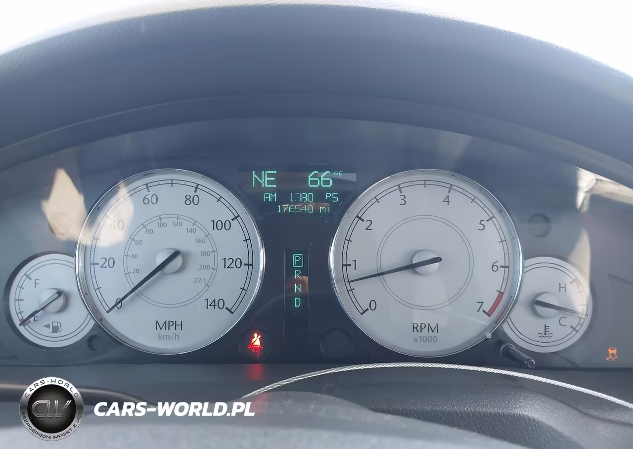 2007 Chrysler 300 Touring VIN:2C3KA53G87H899132 - 7