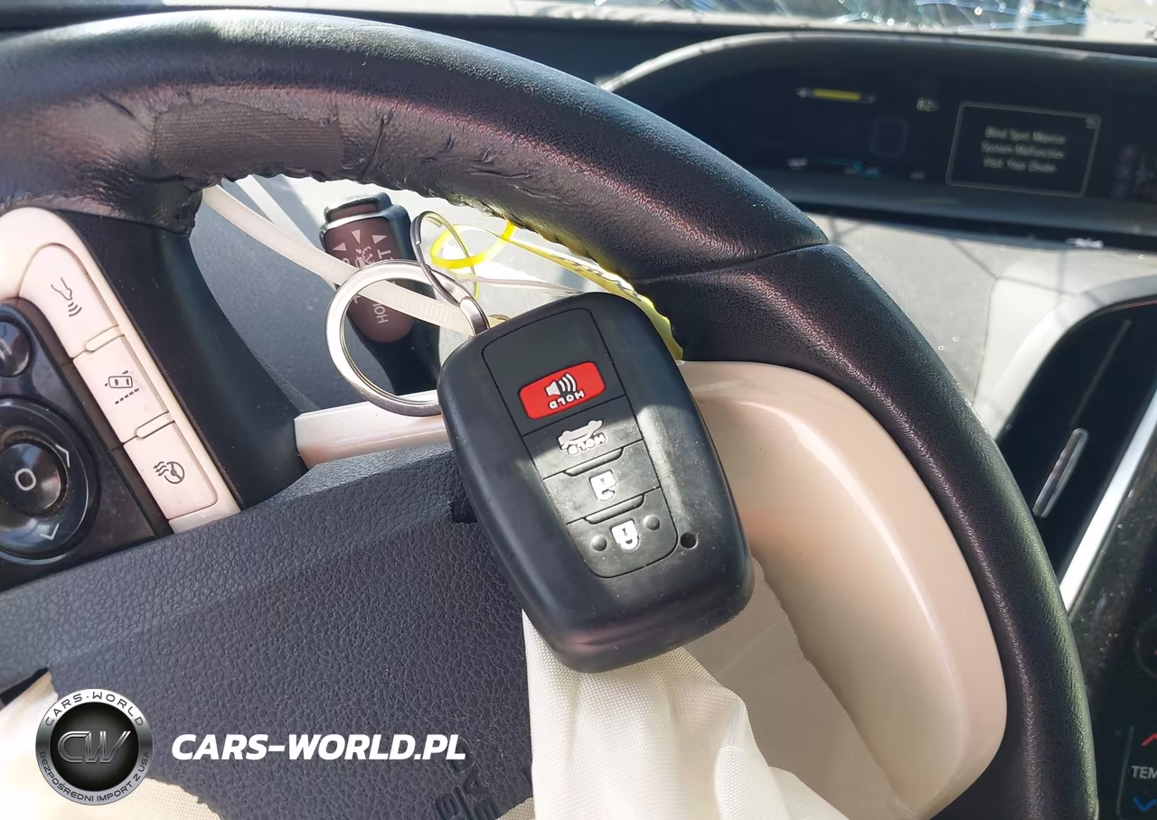 2017 Toyota Prius Prime Advanced VIN:JTDKARFP9H3047021 - 11