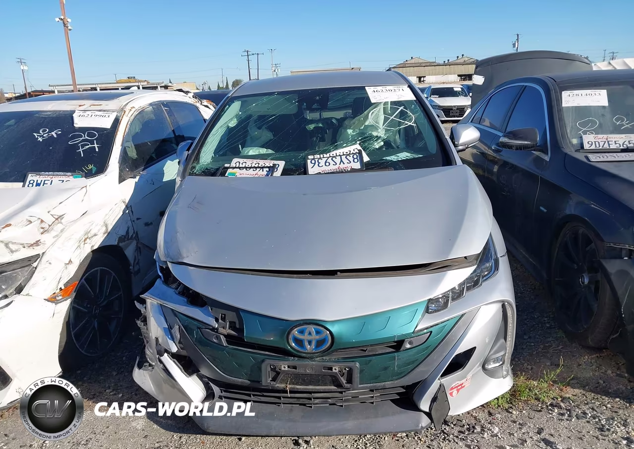 2017 Toyota Prius Prime Advanced VIN:JTDKARFP9H3047021 - 13