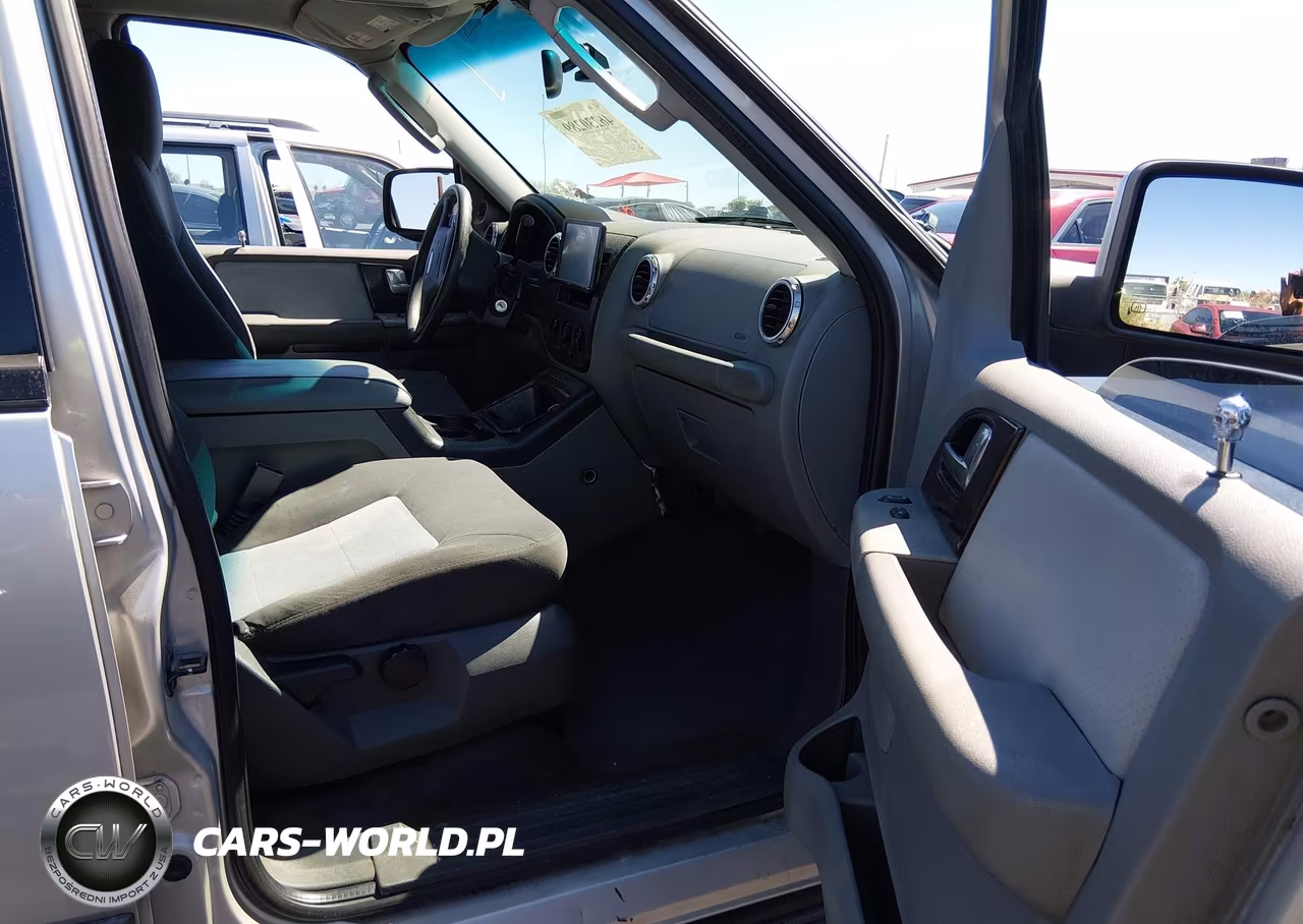 2004 Ford Expedition Xlt VIN:1FMEU15W44LA22273 - 5