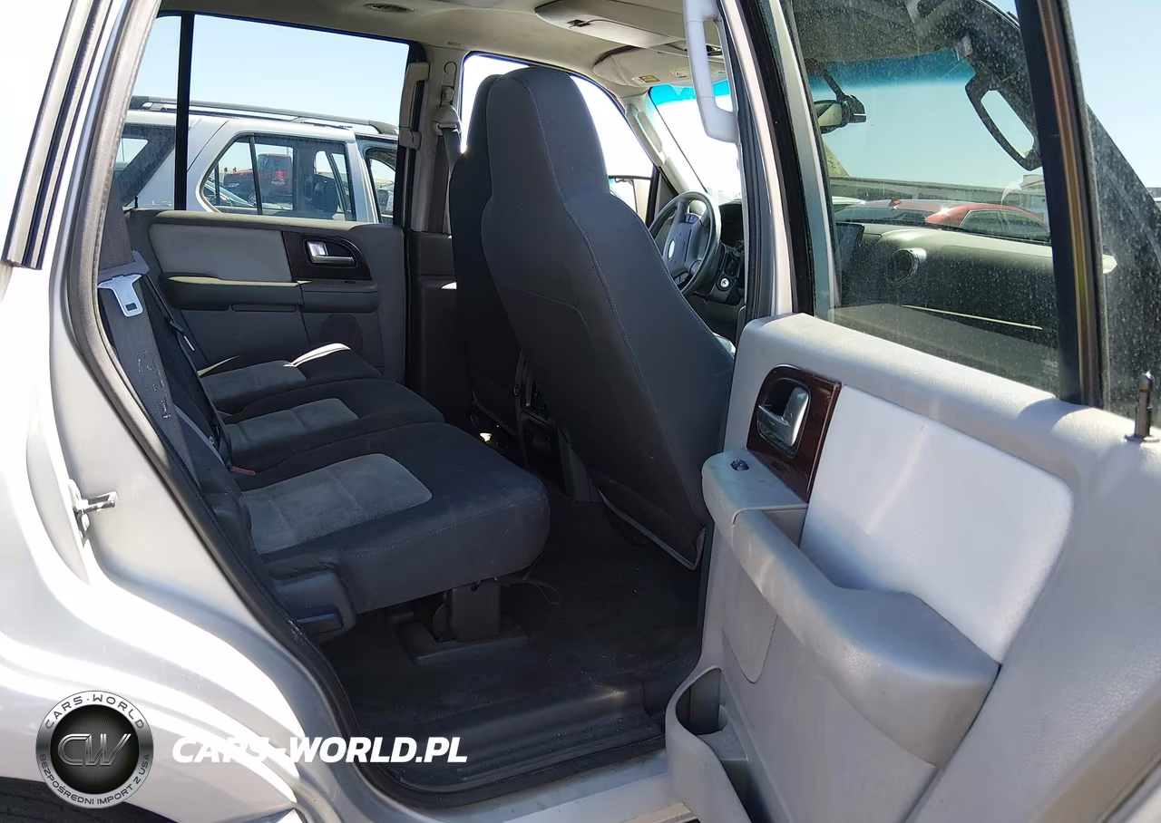 2004 Ford Expedition Xlt VIN:1FMEU15W44LA22273 - 8