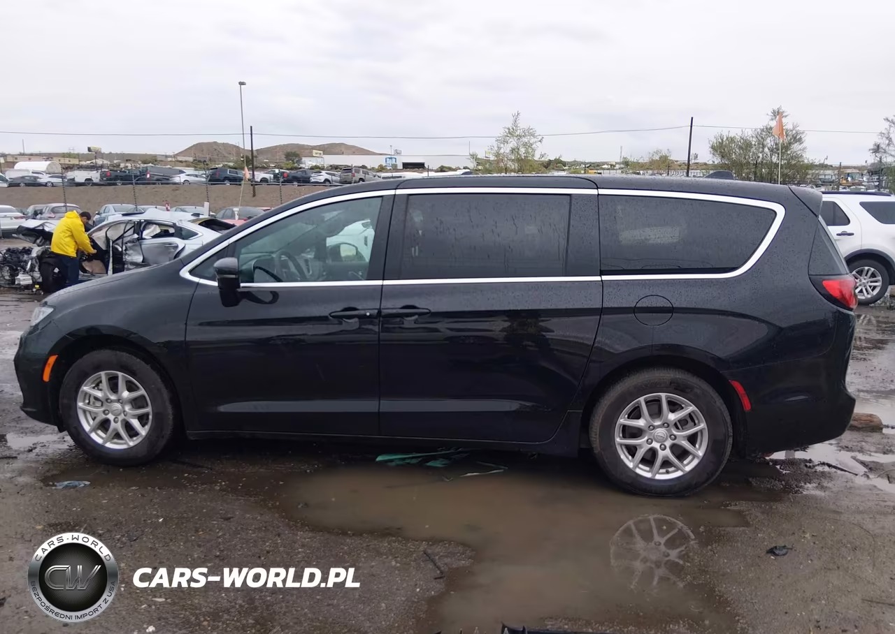 2026 Chrysler Pacifica Select VIN:2C4RC1BG7TR181994 - 14
