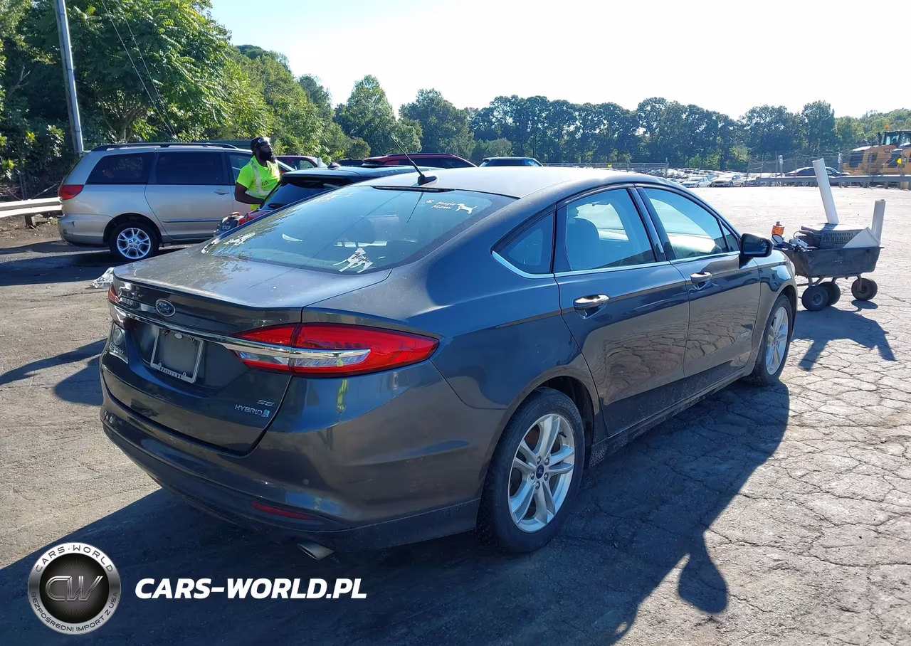 2018 Ford Fusion Hybrid Se VIN:3FA6P0LUXJR286547 - 4