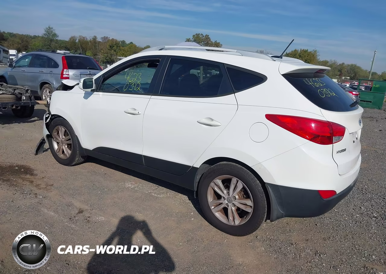 2012 Hyundai Tucson Gls VIN:KM8JUCAC1CU335473 - 3