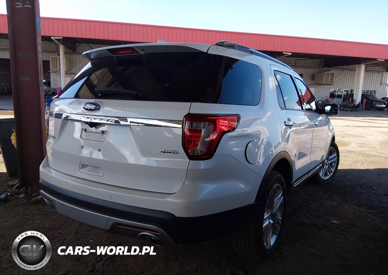 2017 Ford Explorer Limited VIN:1FM5K8F80HGB00139 - 4