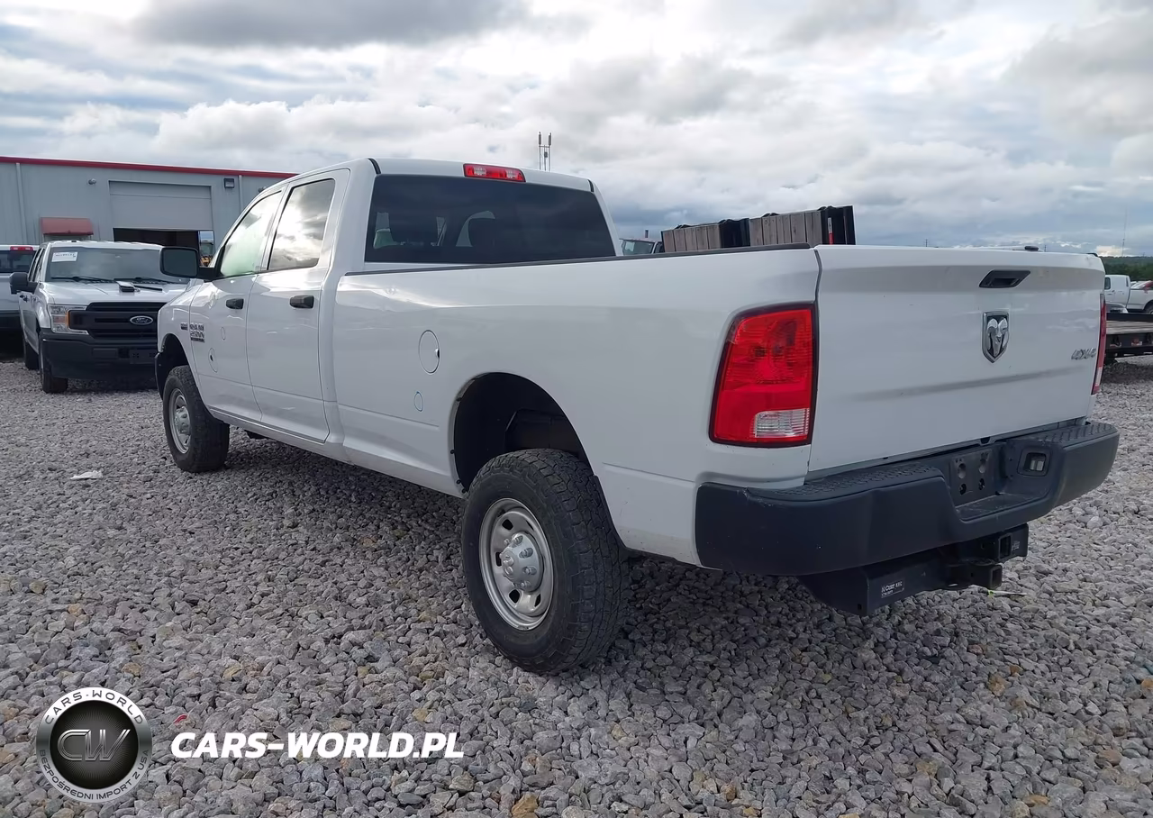 2018 Ram 2500 Tradesman 4X4 8' Box VIN:3C6TR5HT3JG375223 - 3