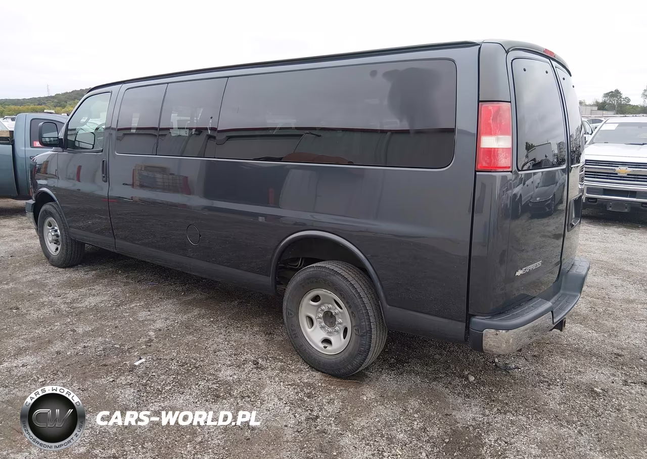 2017 Chevrolet Express 3500 Lt VIN:1GAZGPFGXH1275440 - 3