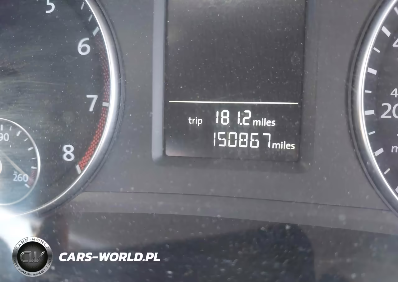 2015 Volkswagen Passat 1.8T Wolfsburg Edition VIN:1VWAT7A30FC061074 - 15