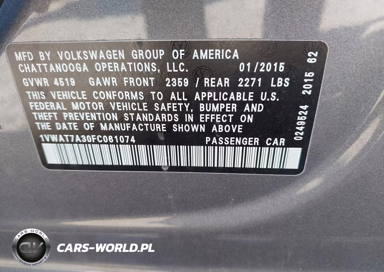 2015 Volkswagen Passat 1.8T Wolfsburg Edition VIN:1VWAT7A30FC061074 - 9