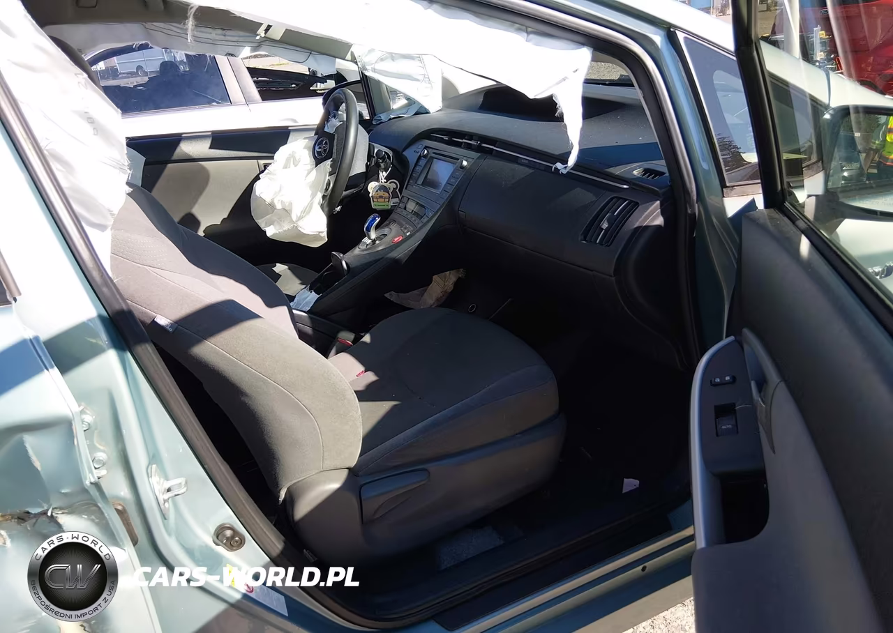 2014 Toyota Prius VIN:JTDKN3DU7E1774112 - 5