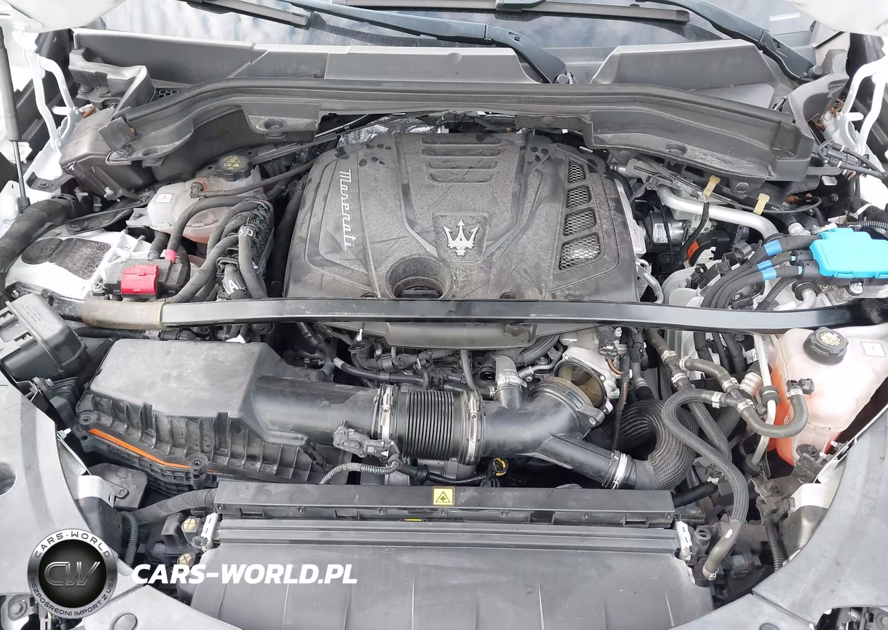 2023 Maserati Grecale Modena VIN:ZN682AVM6P7428914 - 10
