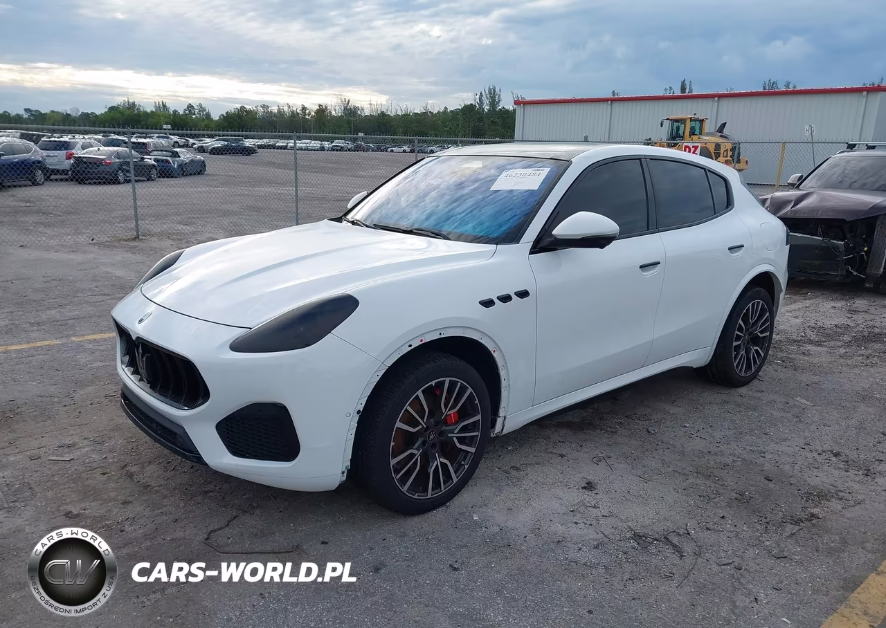 2023 Maserati Grecale Modena VIN:ZN682AVM6P7428914 - 6