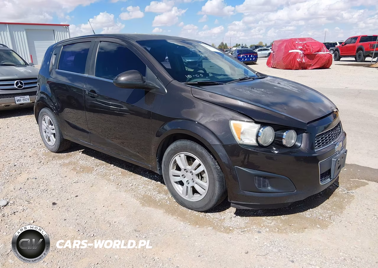 2013 Chevrolet Sonic Lt Auto – zdjęcie 1 z 11