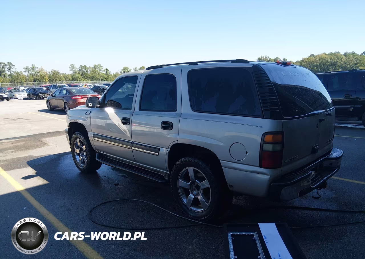 2004 Chevrolet Tahoe Ls VIN:1GNEC13V74J328324 - 3