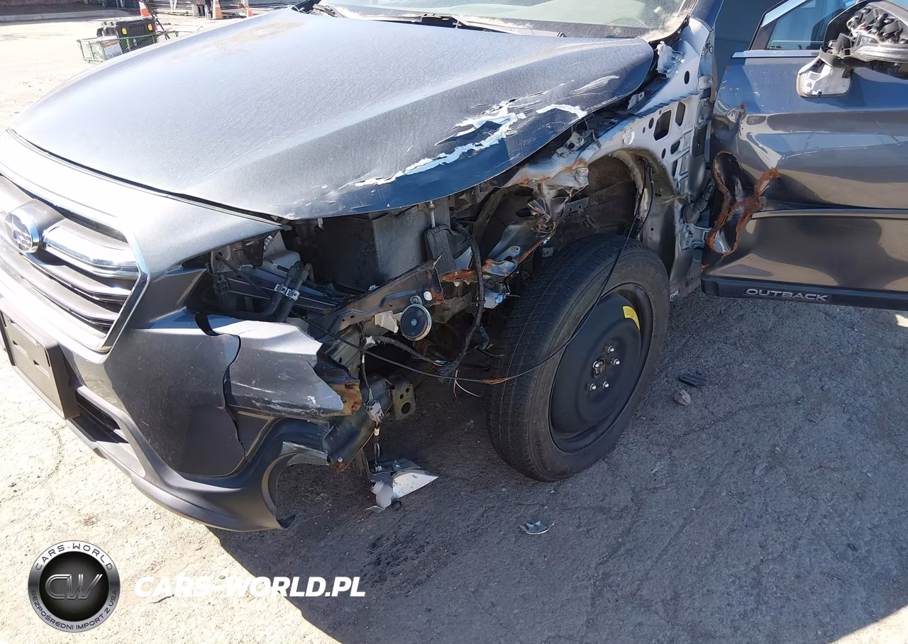 SUBARU OUTBACK 2. VIN:4S4BSAFC0J3327925 - 6
