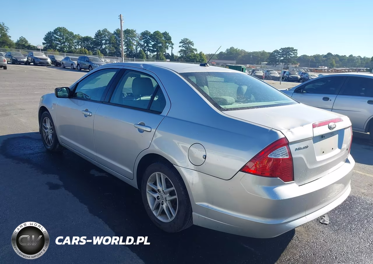2012 Ford Fusion S VIN:3FAHP0GA0CR305134 - 3