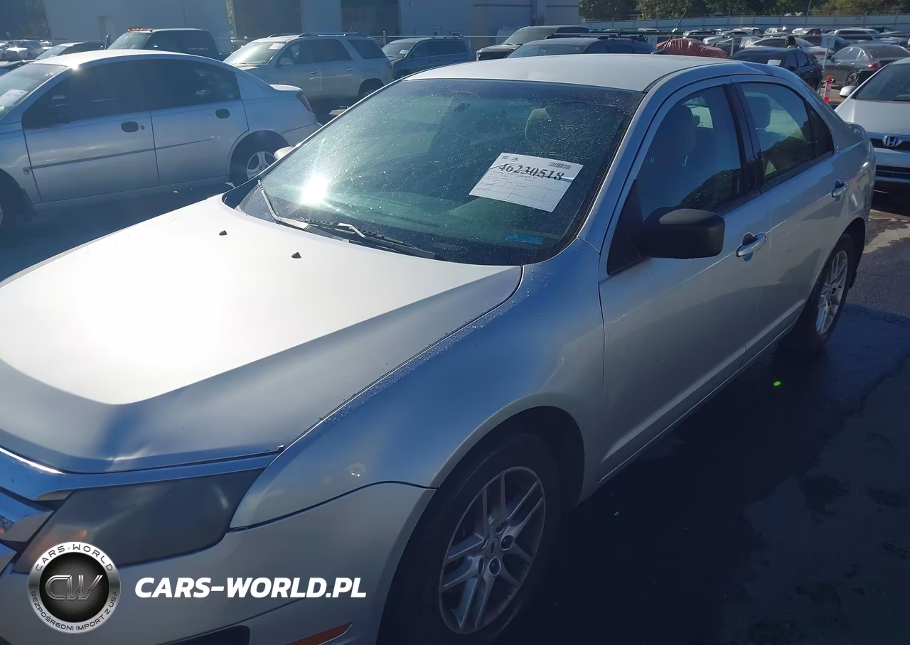 2012 Ford Fusion S VIN:3FAHP0GA0CR305134 - 6