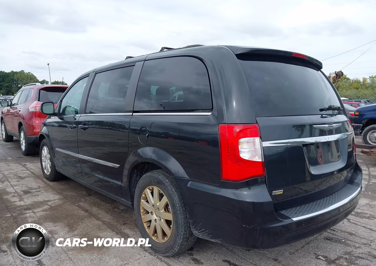 2016 Chrysler Town & Country Touring VIN:2C4RC1BG3GR238021 - 3