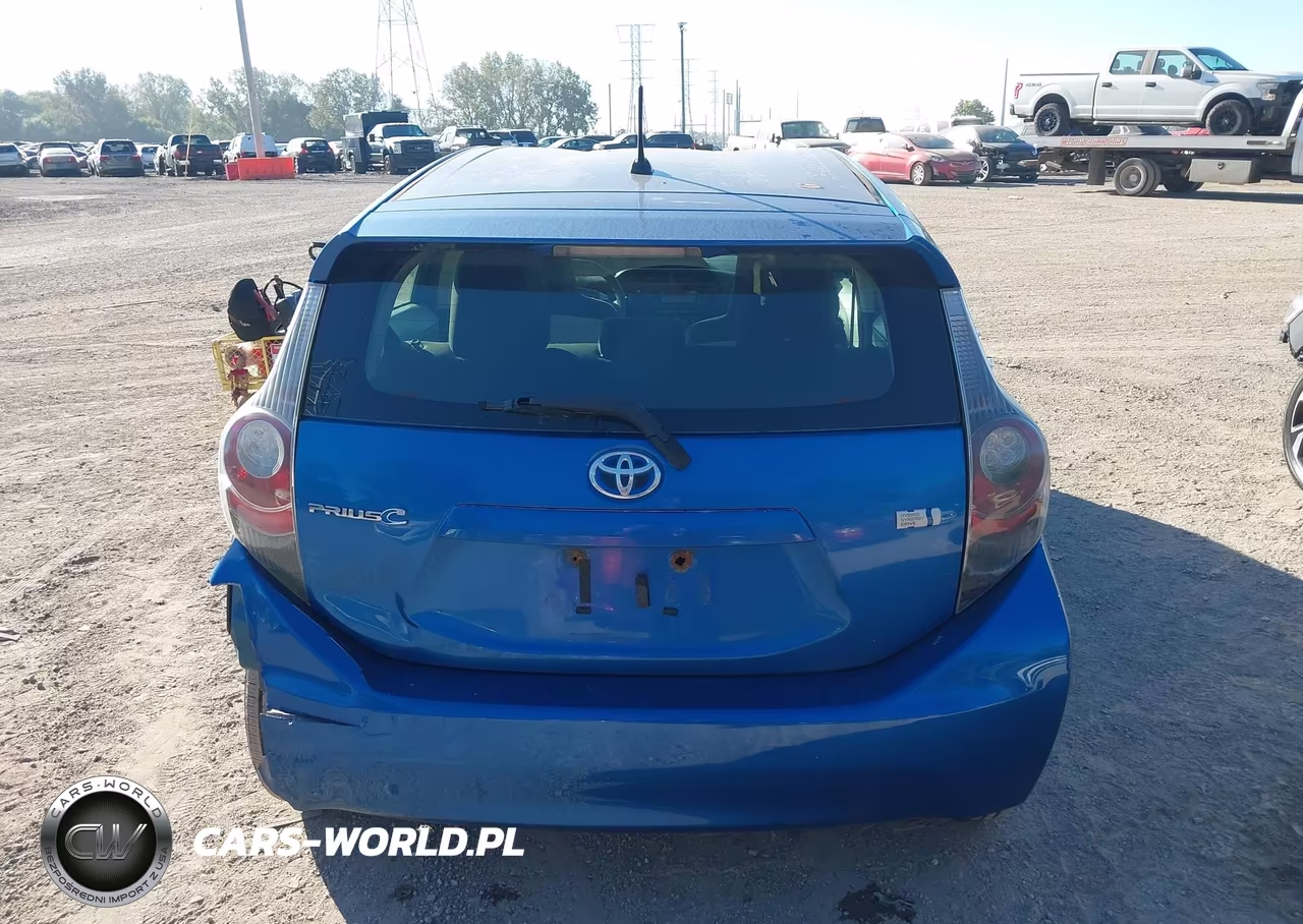 2013 Toyota Prius C One VIN:JTDKDTB35D1553507 - 16