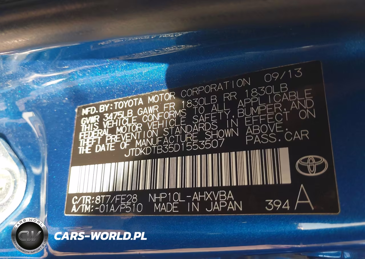2013 Toyota Prius C One VIN:JTDKDTB35D1553507 - 9