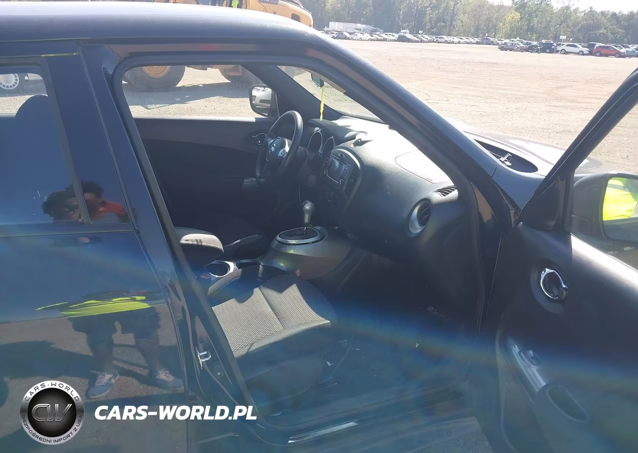 2015 Nissan Juke S VIN:JN8AF5MR9FT513770 - 5