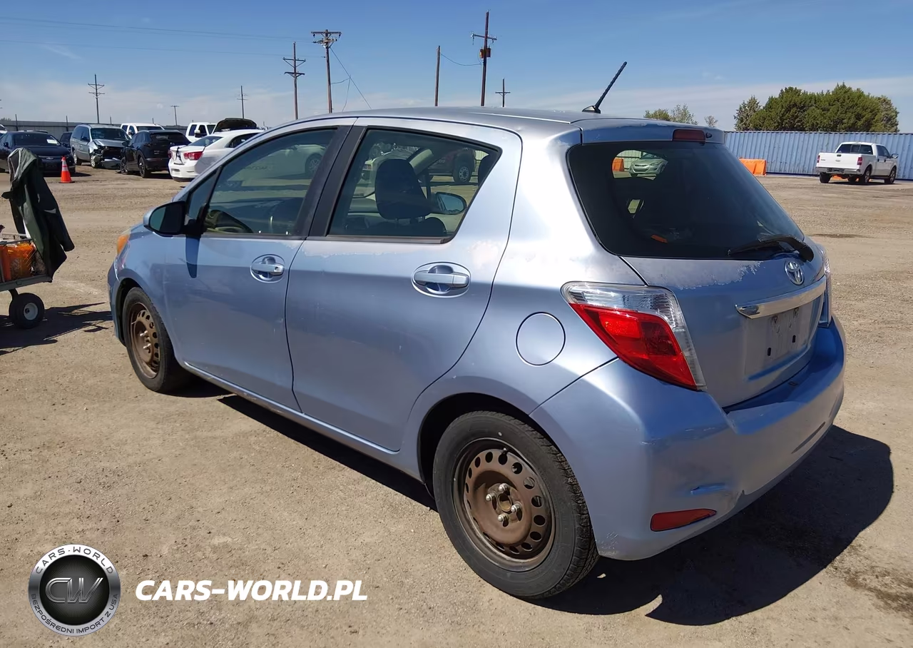 2013 Toyota Yaris Le VIN:JTDKTUD30DD565682 - 3