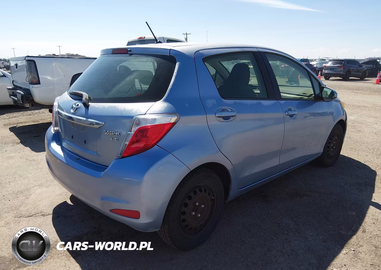 2013 Toyota Yaris Le VIN:JTDKTUD30DD565682 - 4