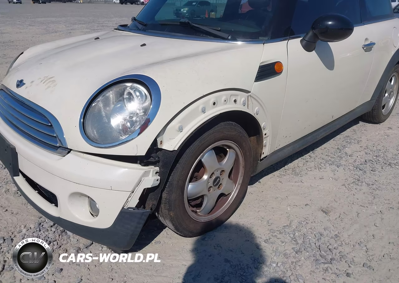 2010 Mini Cooper VIN:WMWMF3C51ATZ21553 - 6