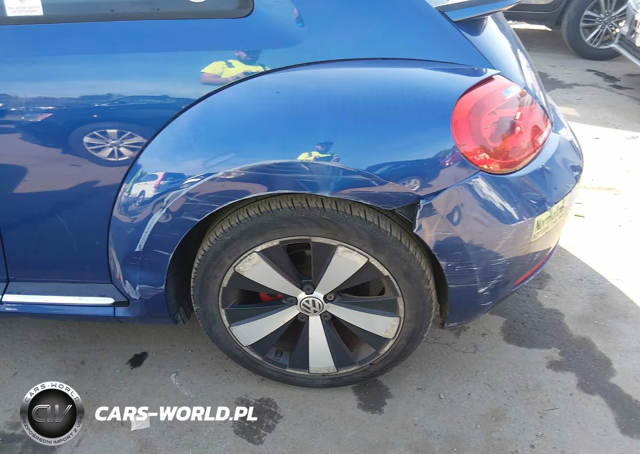 2012 Volkswagen Beetle 2.0T VIN:3VW4A7ATXCM626508 - 12