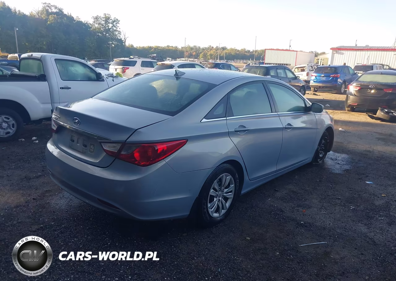 2012 Hyundai Sonata Gls VIN:5NPEB4AC9CH408200 - 4