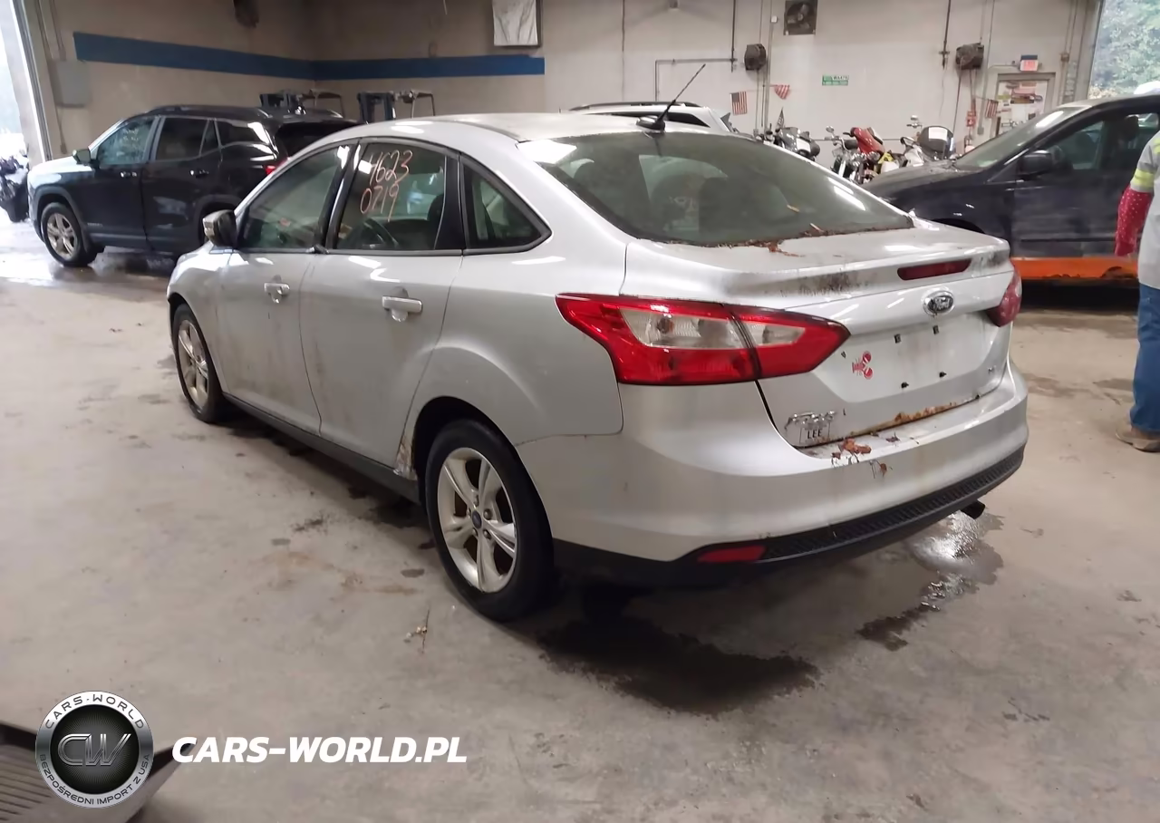 2013 Ford Focus Se VIN:1FADP3F27DL110898 - 3