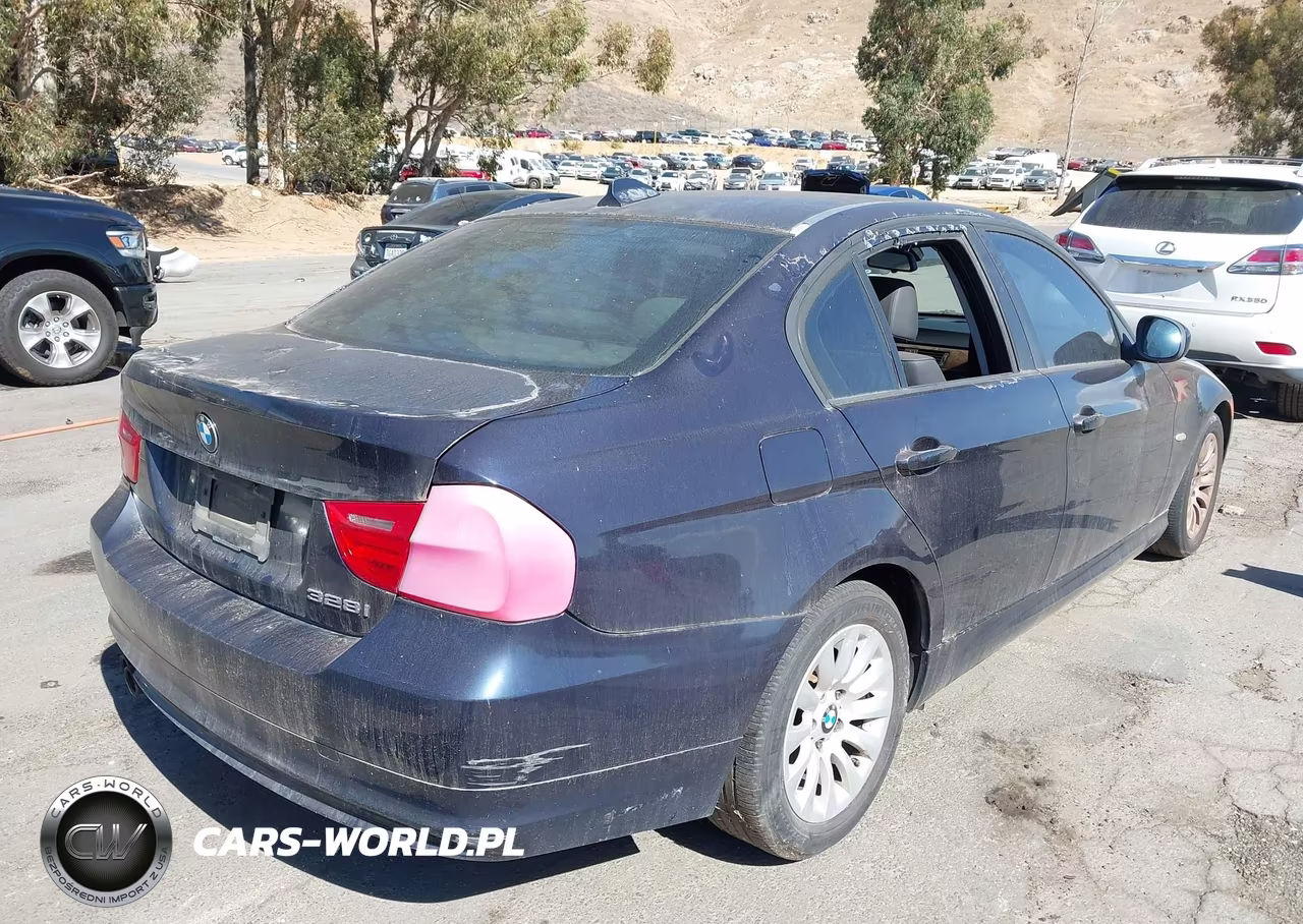 2009 BMW 328I VIN:WBAPH535X9A435737 - 4