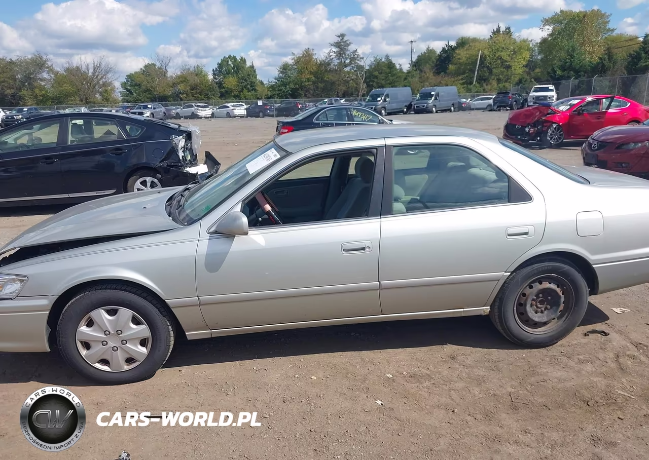 2001 Toyota Camry Le VIN:JT2BG22K610595817 - 14