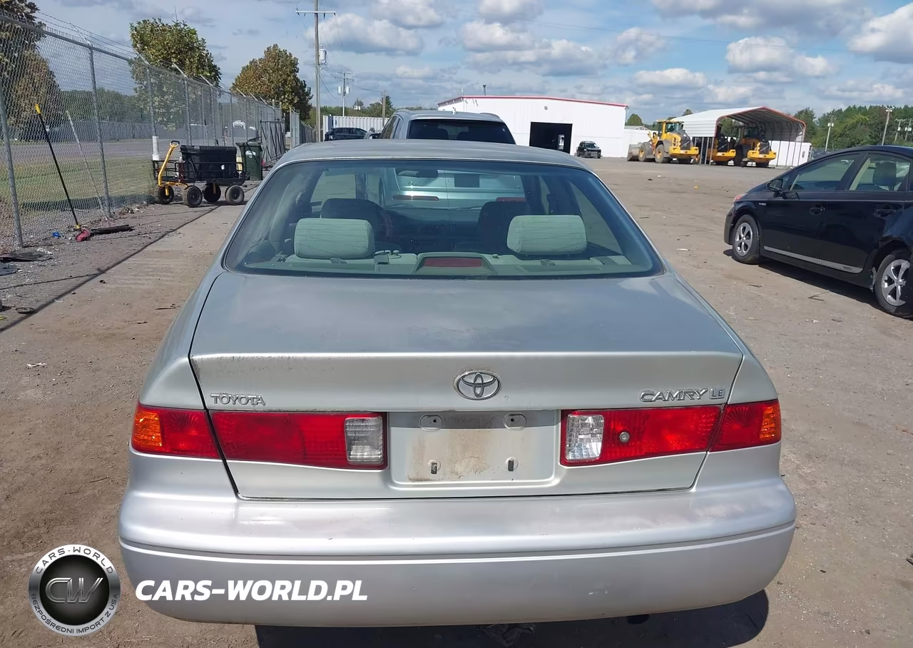 2001 Toyota Camry Le VIN:JT2BG22K610595817 - 16