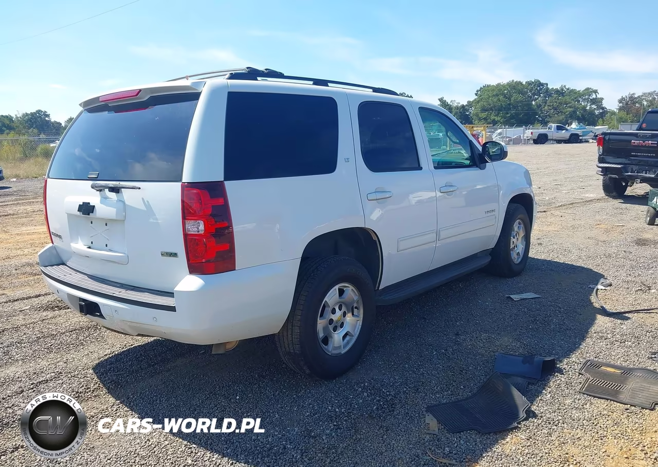 2012 Chevrolet Tahoe Lt VIN:1GNSCBE06CR103189 - 4