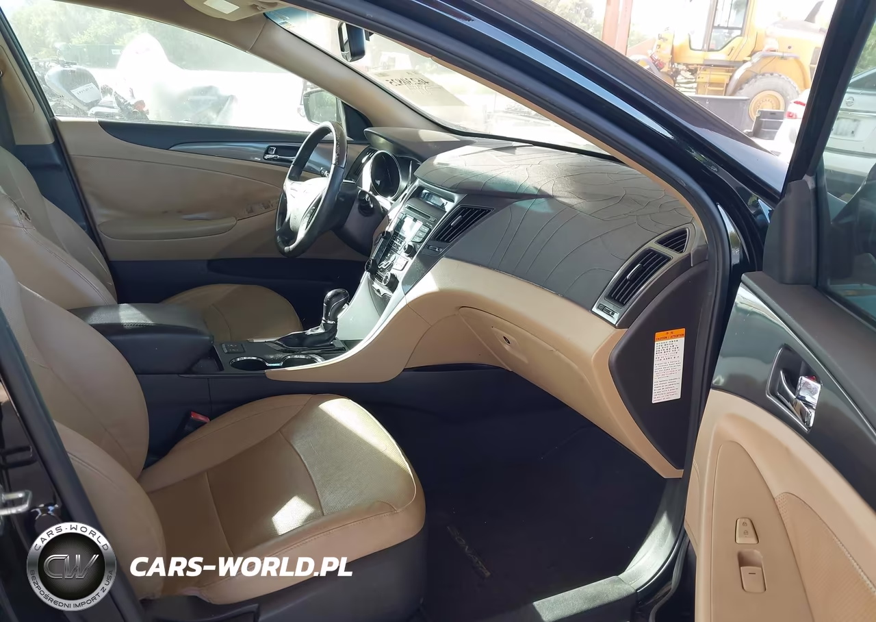 2012 Hyundai Sonata Hybrid VIN:KMHEC4A4XCA060271 - 5