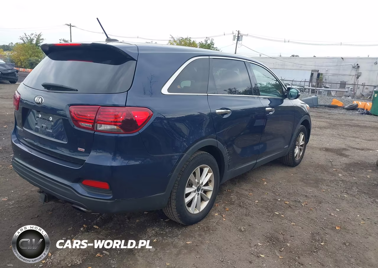 2019 Kia Sorento 2.4L Lx VIN:5XYPGDA3XKG462573 - 4