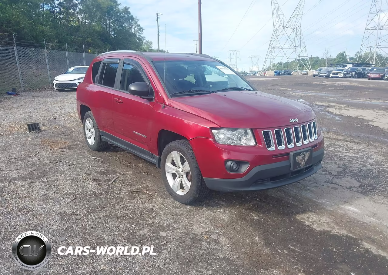 2013 Jeep Compass Latitude – zdjęcie 1 z 11