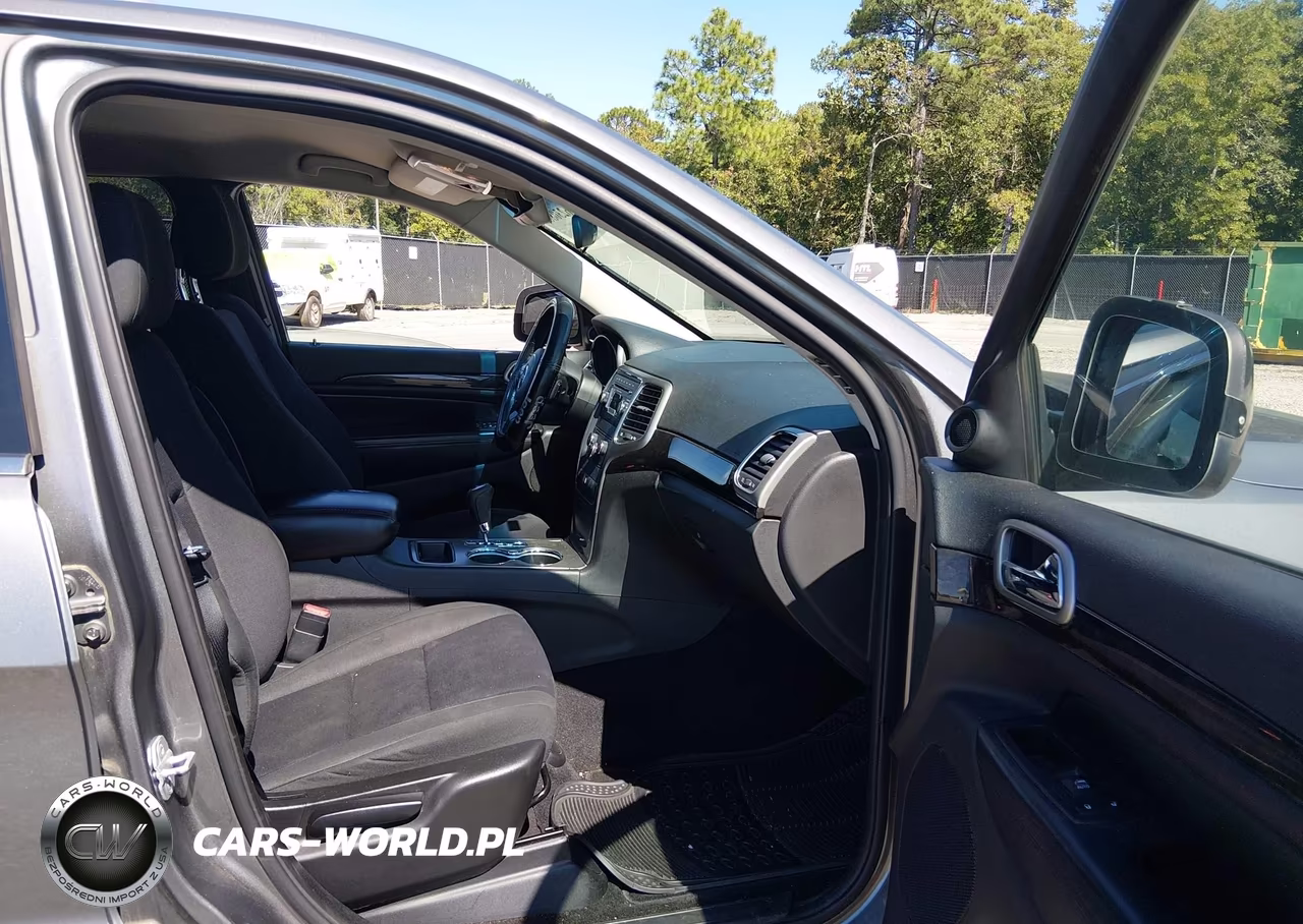 2012 Jeep Grand Cherokee Laredo VIN:1C4RJFAG4CC272508 - 5