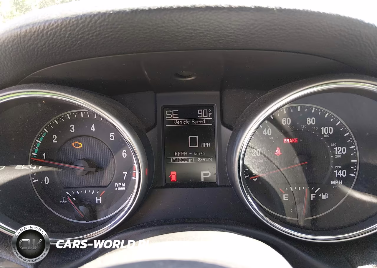 2012 Jeep Grand Cherokee Laredo VIN:1C4RJFAG4CC272508 - 7