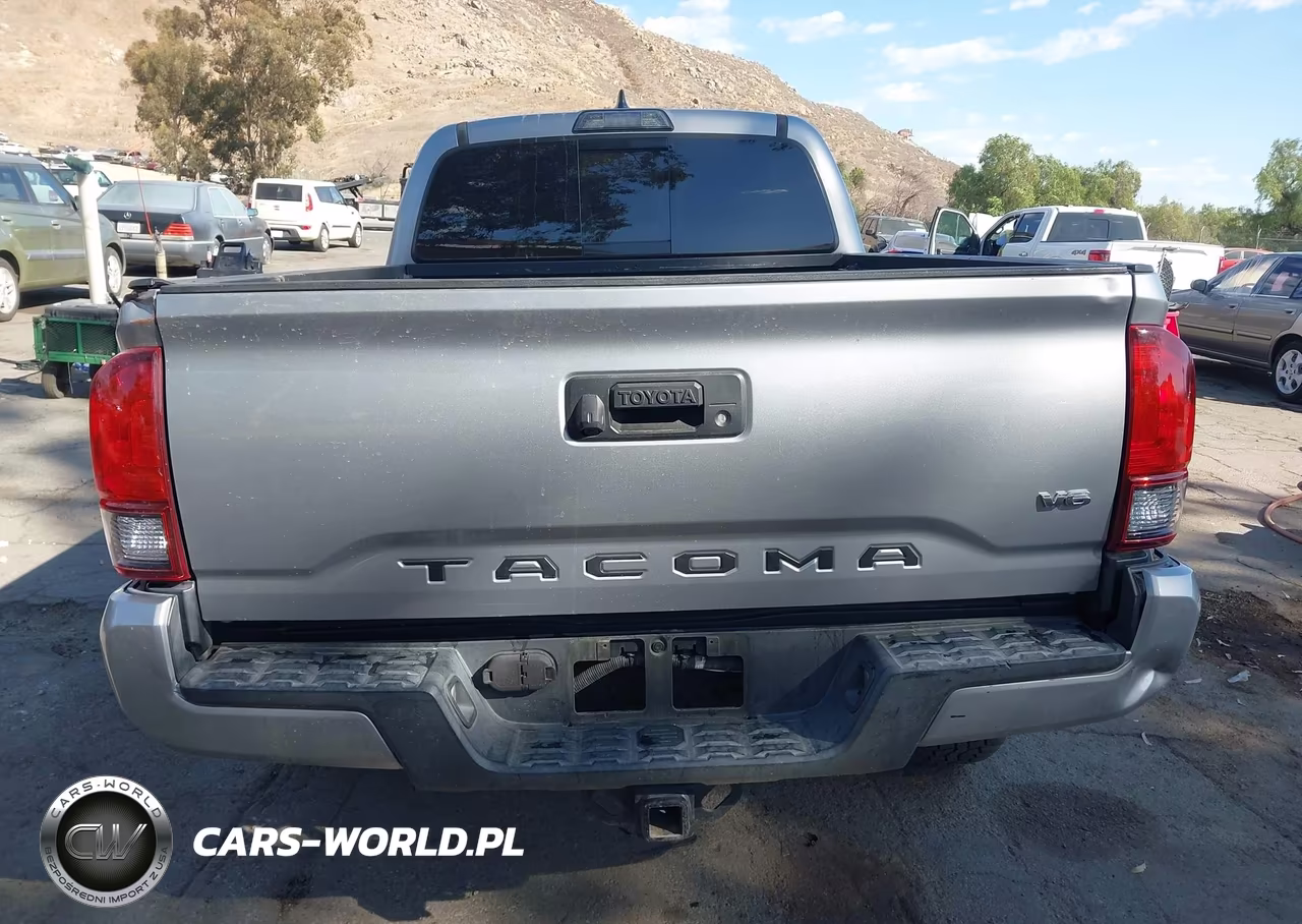 2018 Toyota Tacoma Trd Sport VIN:3TMBZ5DN7JM015059 - 16