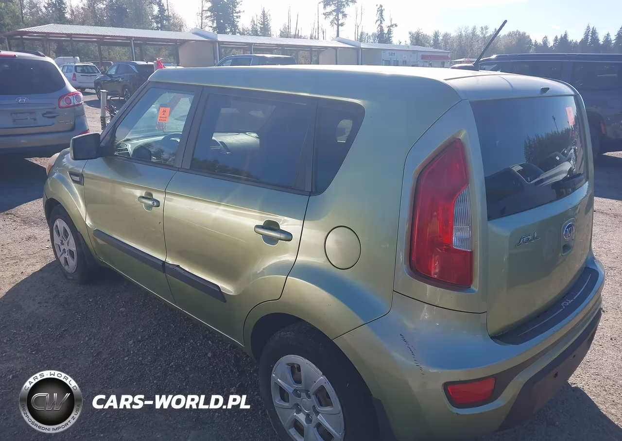 2013 Kia Soul VIN:KNDJT2A50D7513893 - 3
