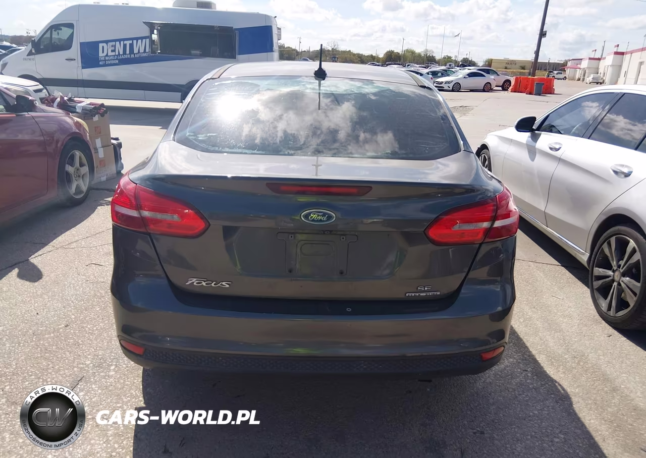 2015 Ford Focus Se VIN:1FADP3F28FL338881 - 16
