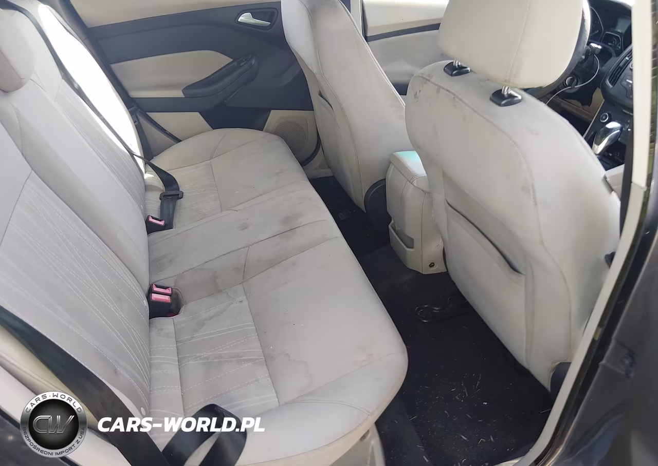 2015 Ford Focus Se VIN:1FADP3F28FL338881 - 8