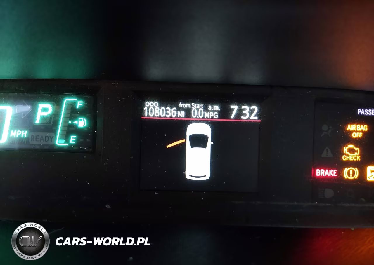 2012 Toyota Prius C Three VIN:JTDKDTB3XC1021166 - 15