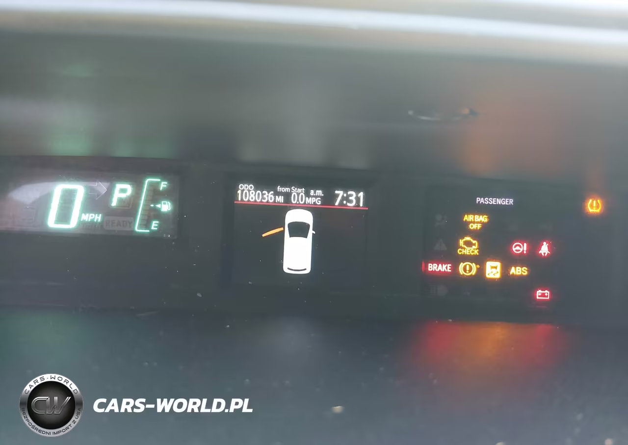 2012 Toyota Prius C Three VIN:JTDKDTB3XC1021166 - 7