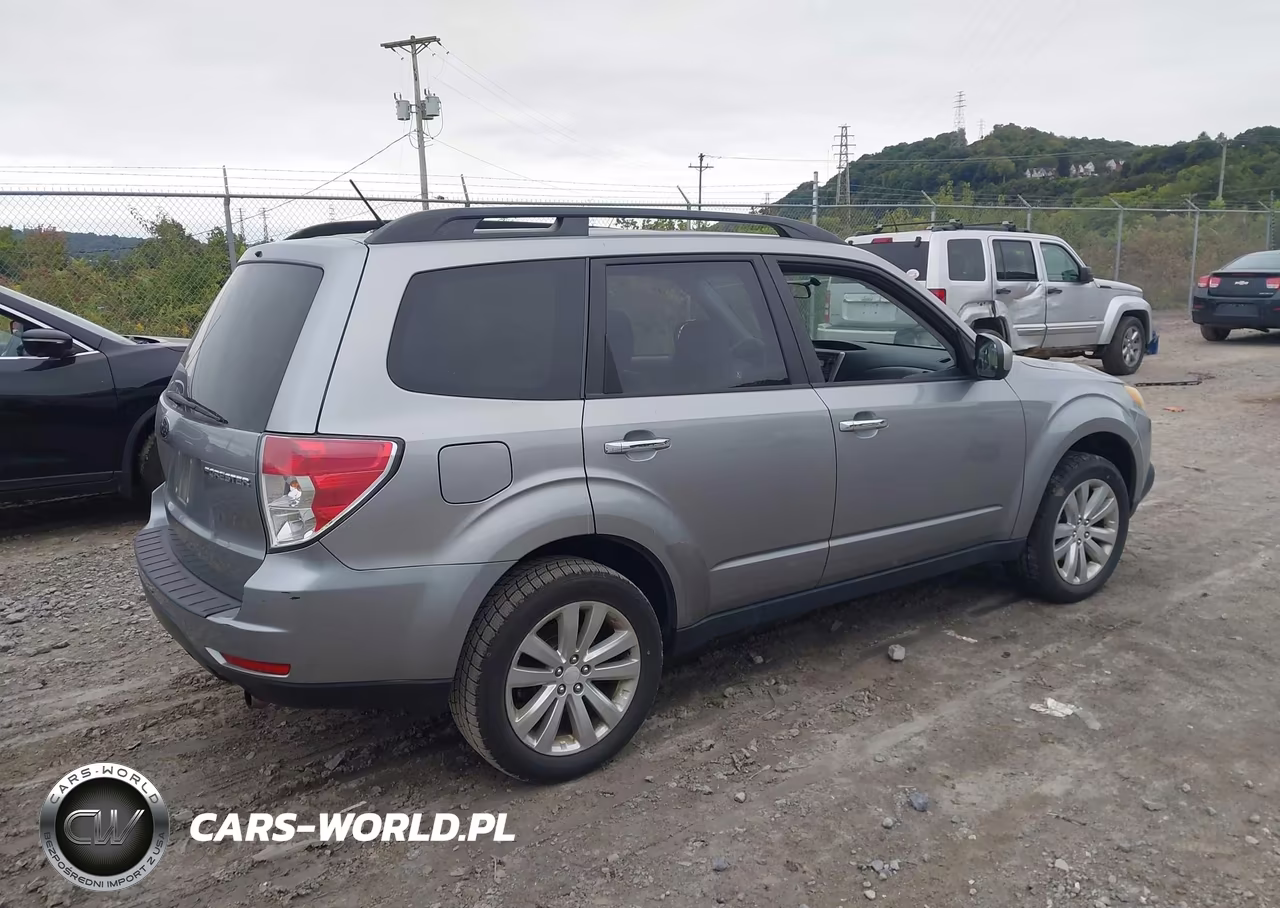 2011 Subaru Forester 2.5X Premium VIN:JF2SHADC3BH742541 - 4